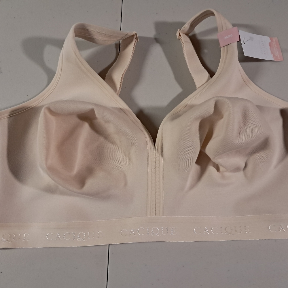 Cacique Women's Beige Seamless Bra